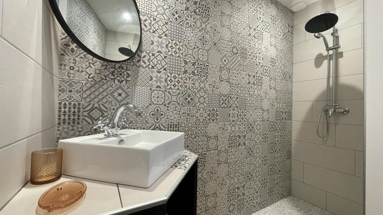 Photo of Bathroom in Sare