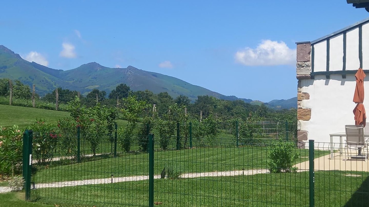 Photo of Outdoor in Sare