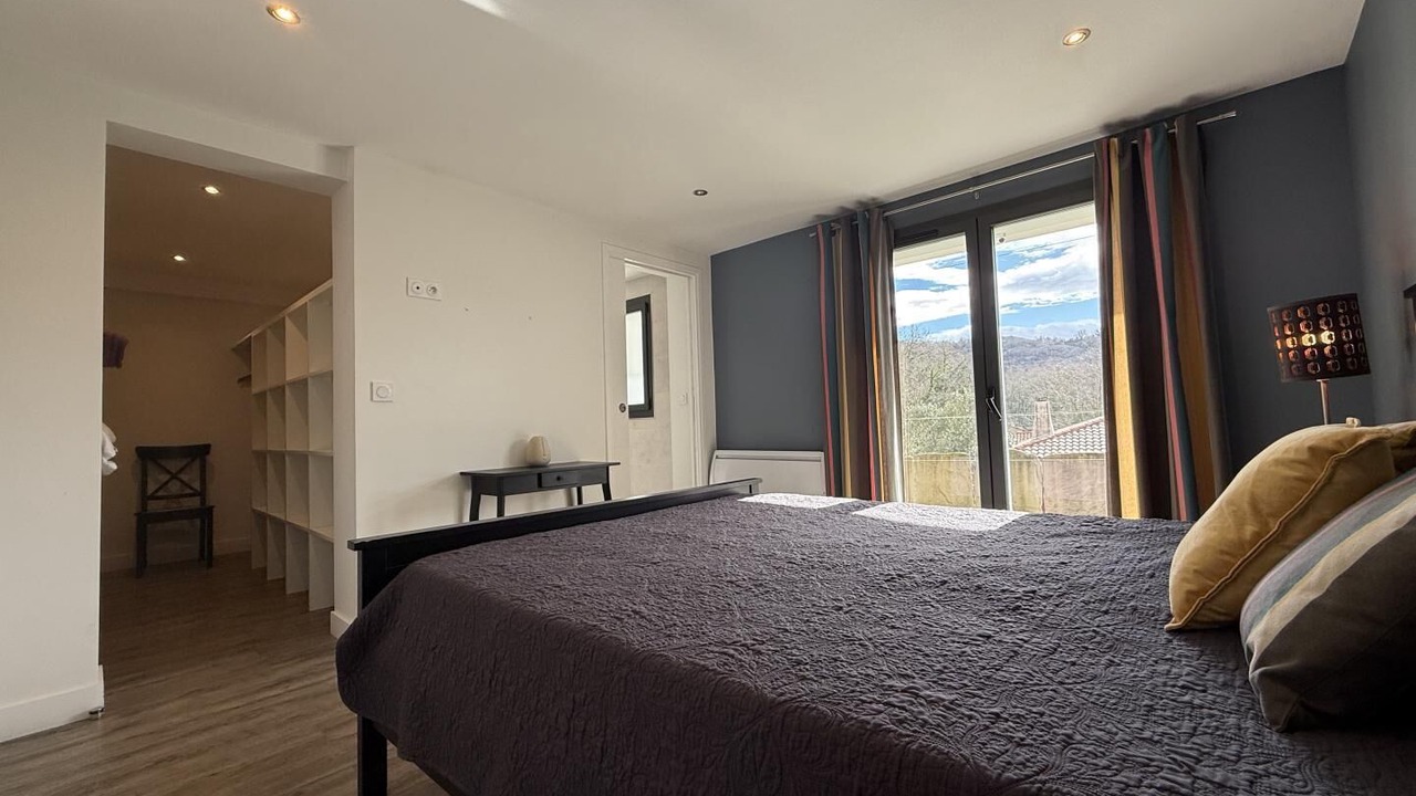 Photo of Bedroom in Souraide