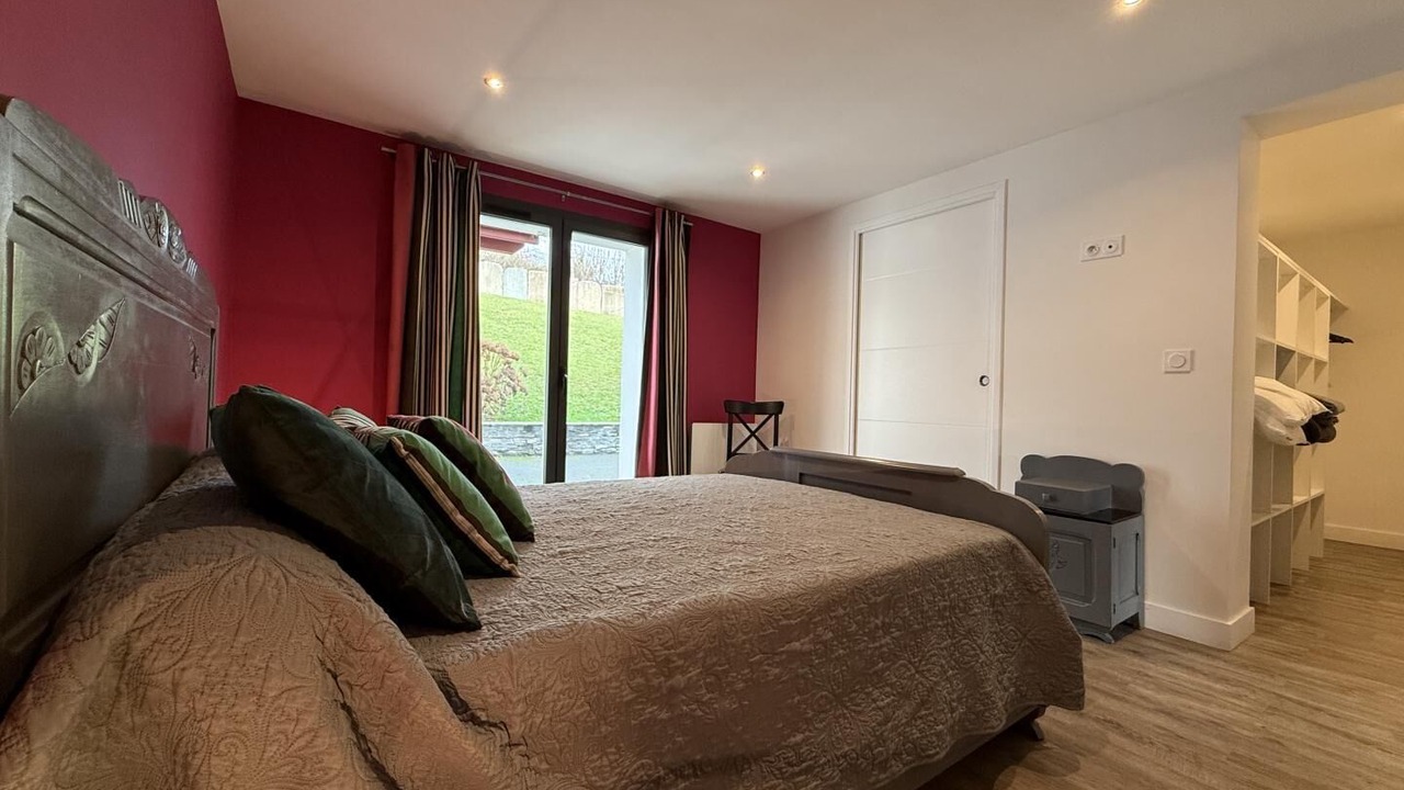Photo of Bedroom in Souraide