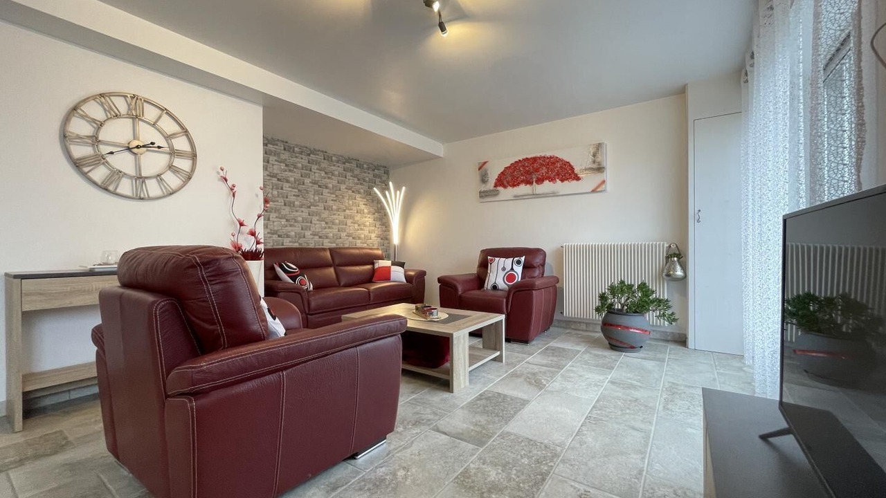 Photo of Livingroom in Souraide