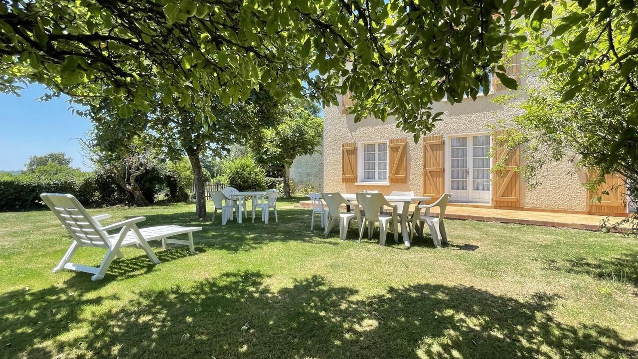 Photo of Outdoor in Theze