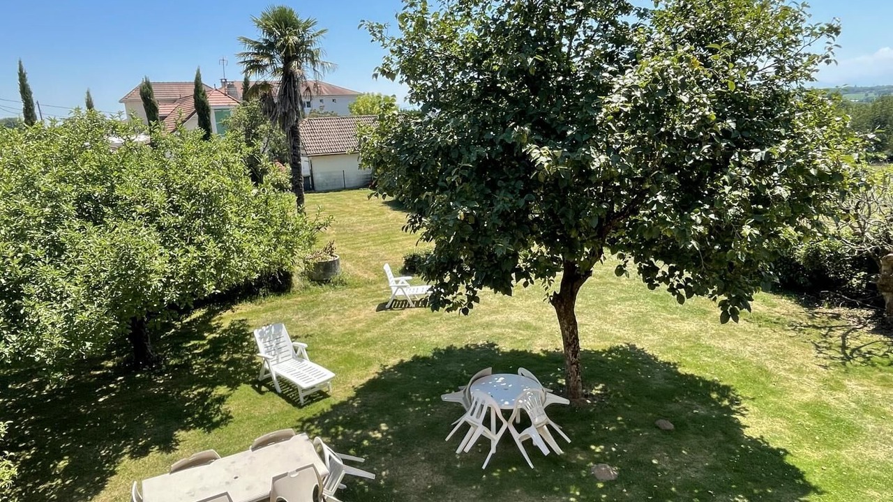 Photo of Outdoor in Theze