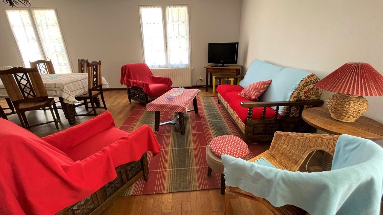 Photo of Livingroom in Theze