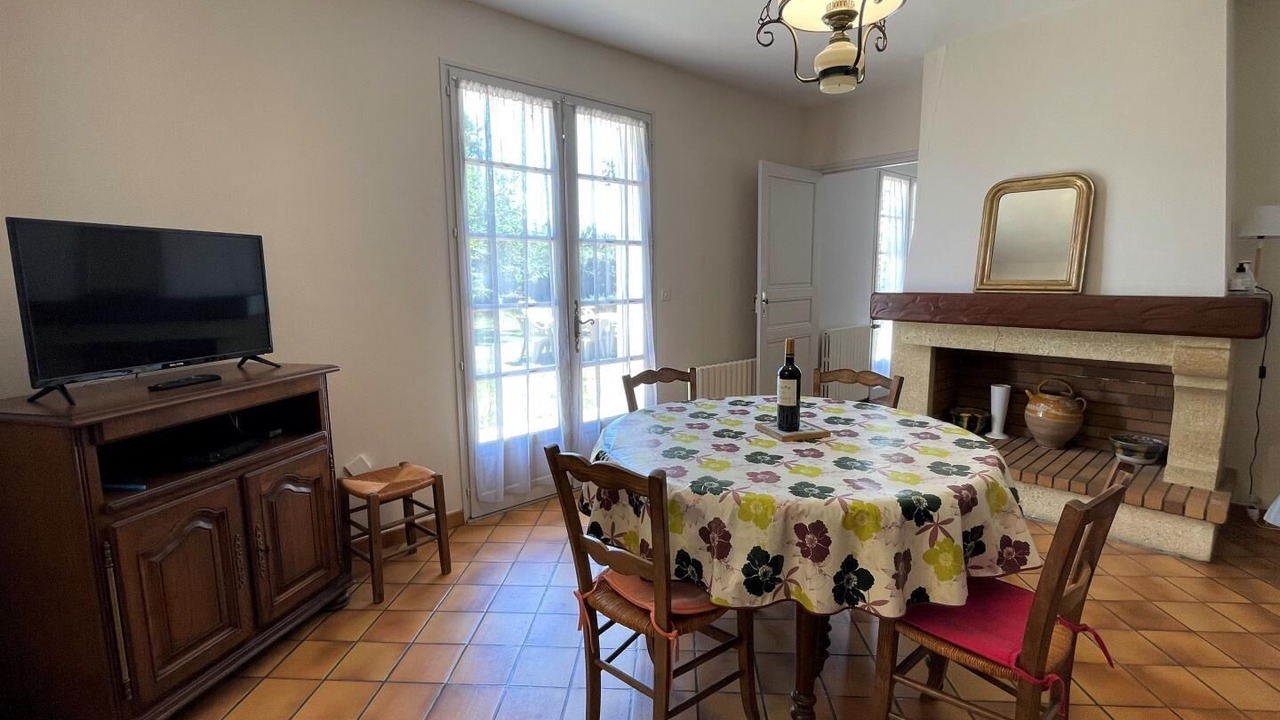 Photo of Others in Theze