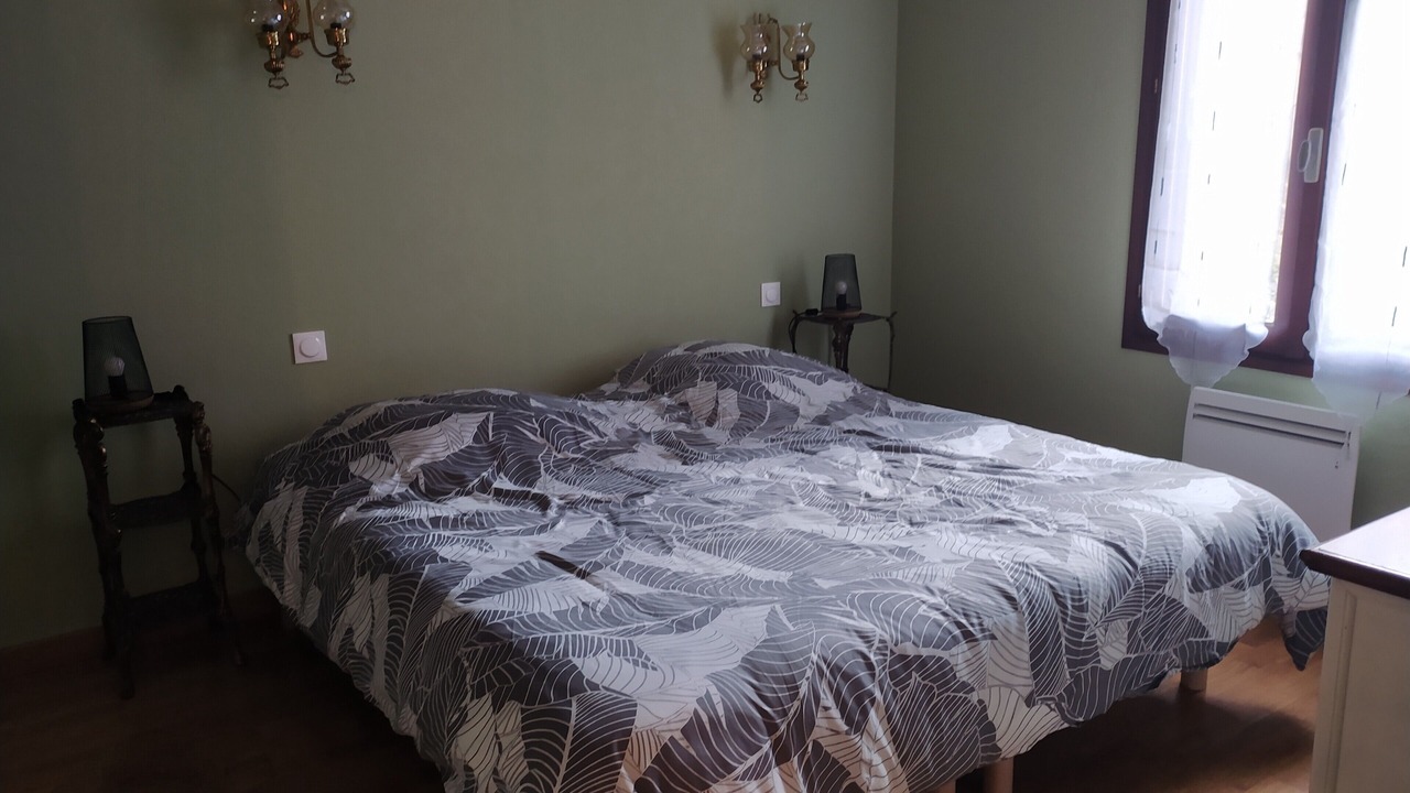 Photo of Bedroom in Espalion