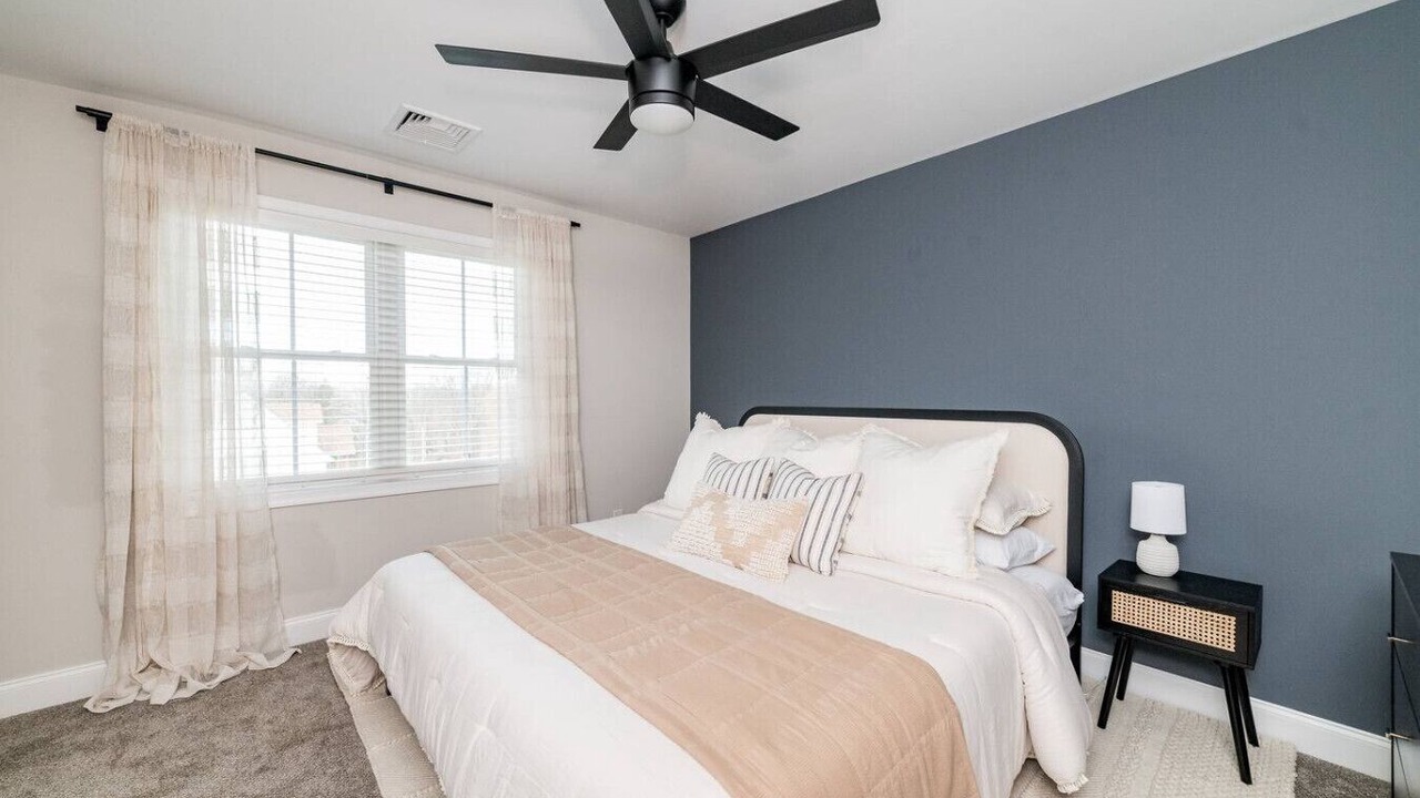 Photo of Bedroom in Madison Heights