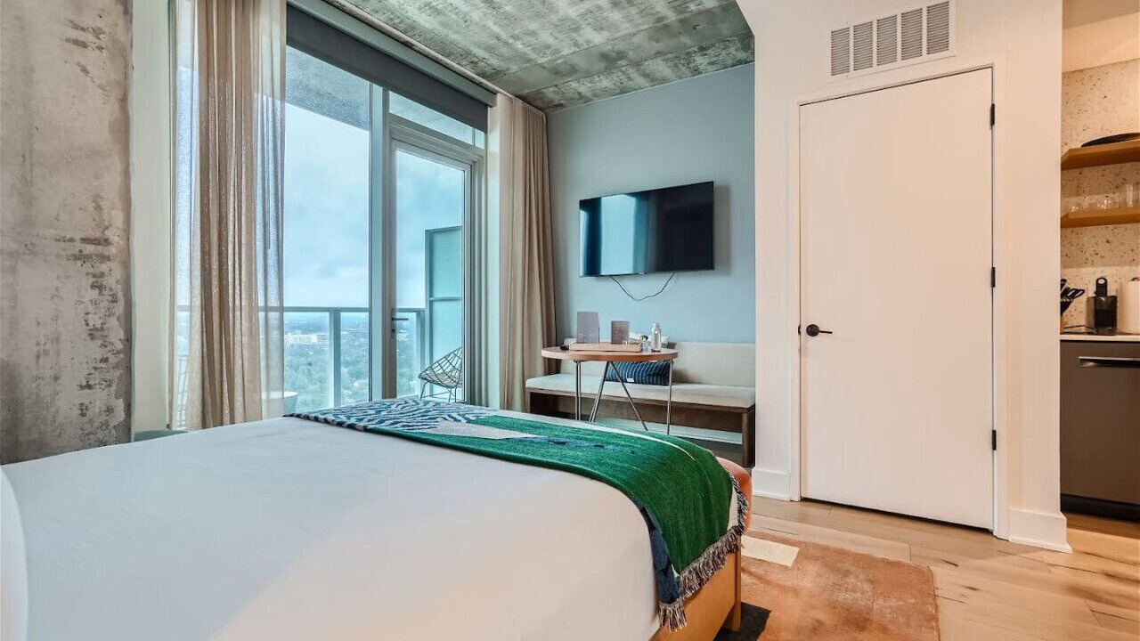 Photo of Bedroom in Rainey Street Historic District