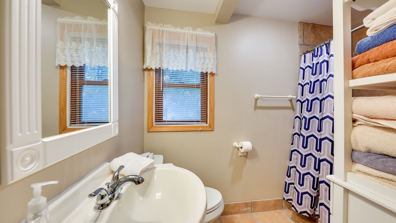 Photo of Bathroom in Paddock Lake