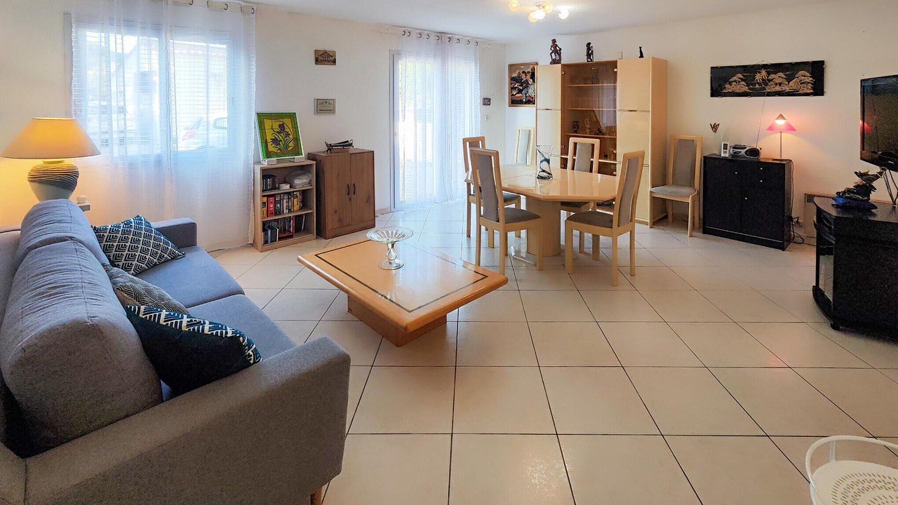 Photo of Bedroom in Nebian