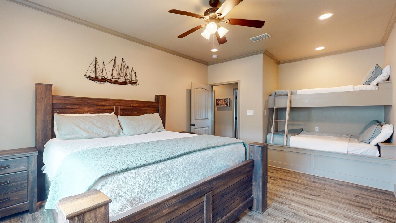 Photo of Bedroom in Leeward Sands