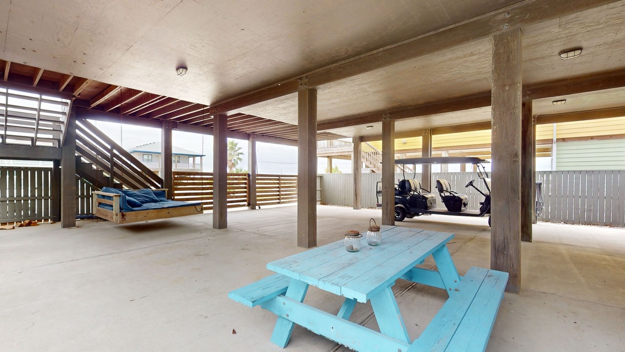 Photo of Outdoor in Leeward Sands