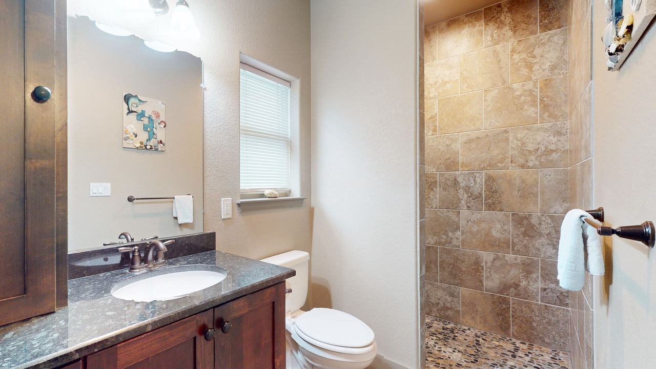 Photo of Bathroom in Leeward Sands