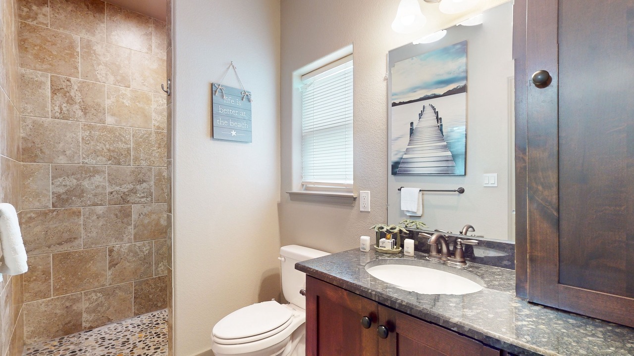 Photo of Bathroom in Leeward Sands