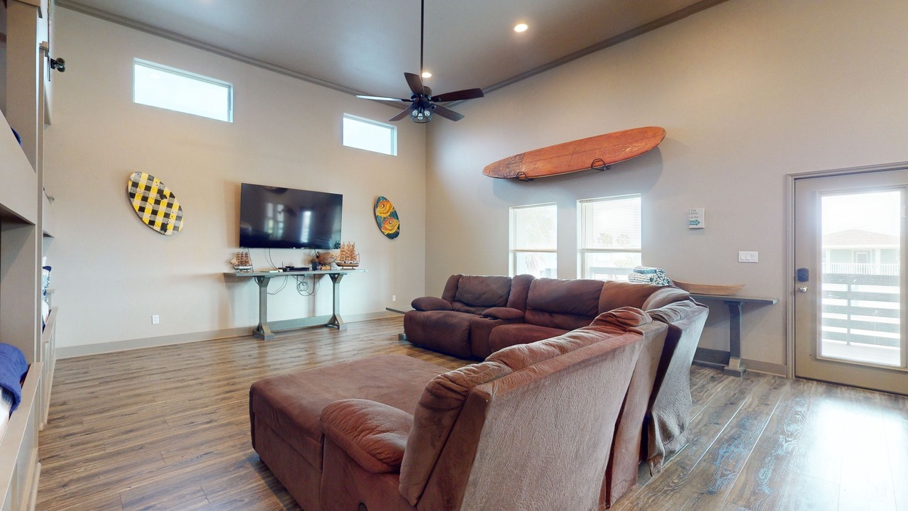 Photo of Livingroom in Leeward Sands