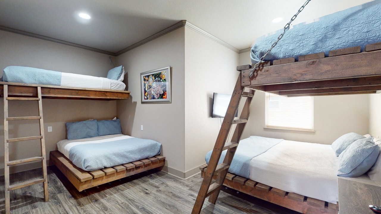 Photo of Bedroom in Leeward Sands