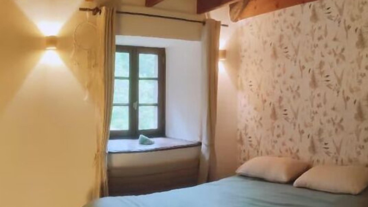 Photo of Bedroom in Plougonven