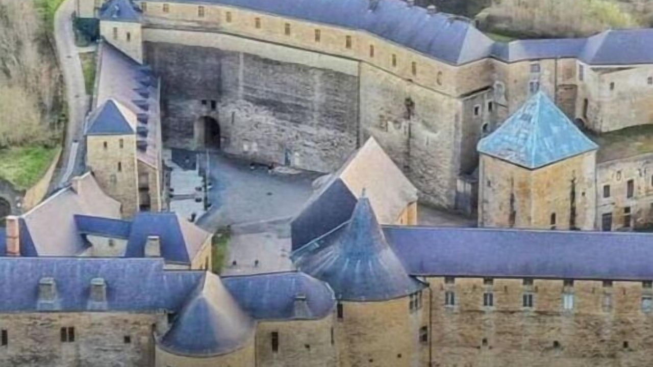 Photo of Others in Sedan