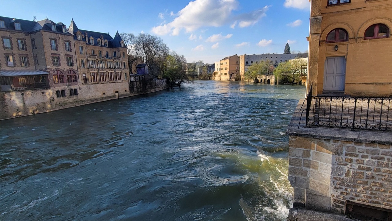 Photo of Others in Sedan