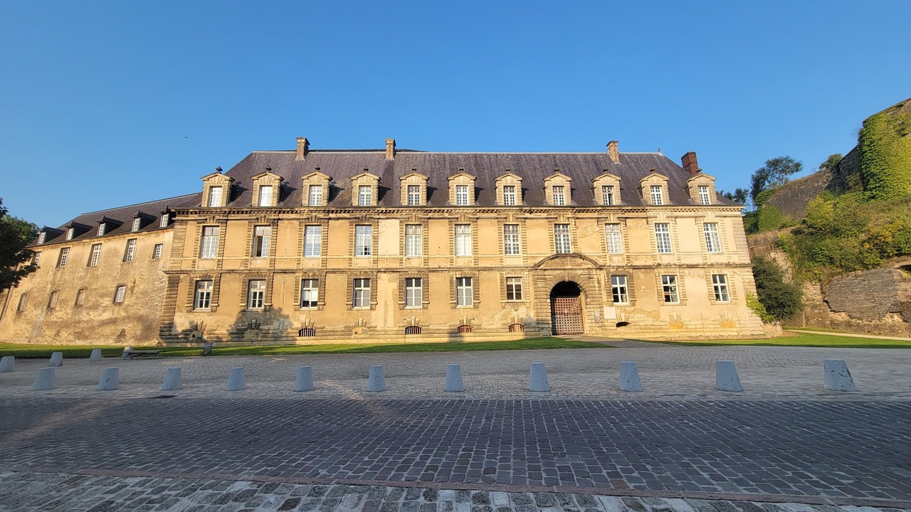 Photo of Others in Sedan