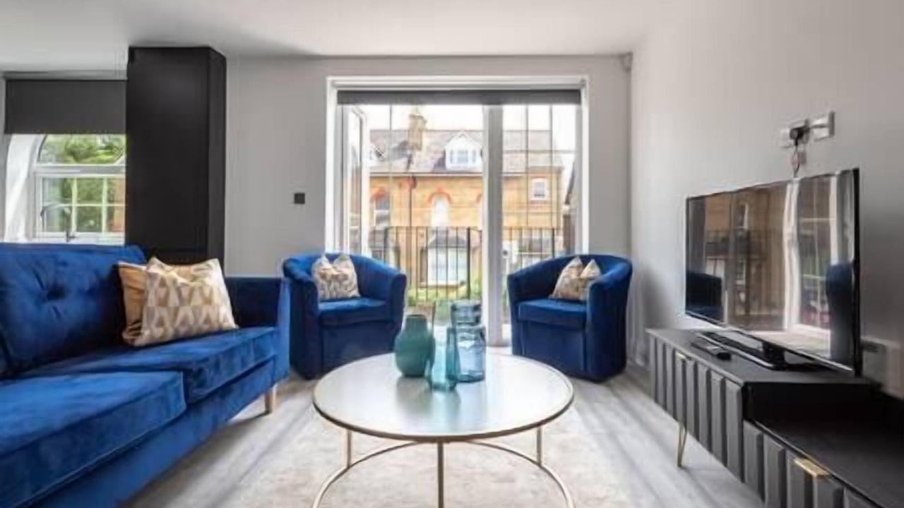 Photo of Livingroom in Staines