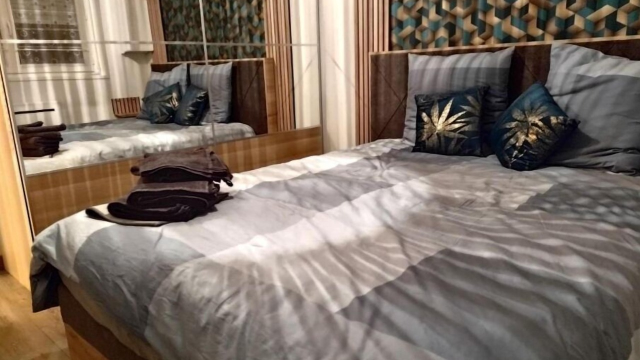 Photo of Bedroom in Mondeville