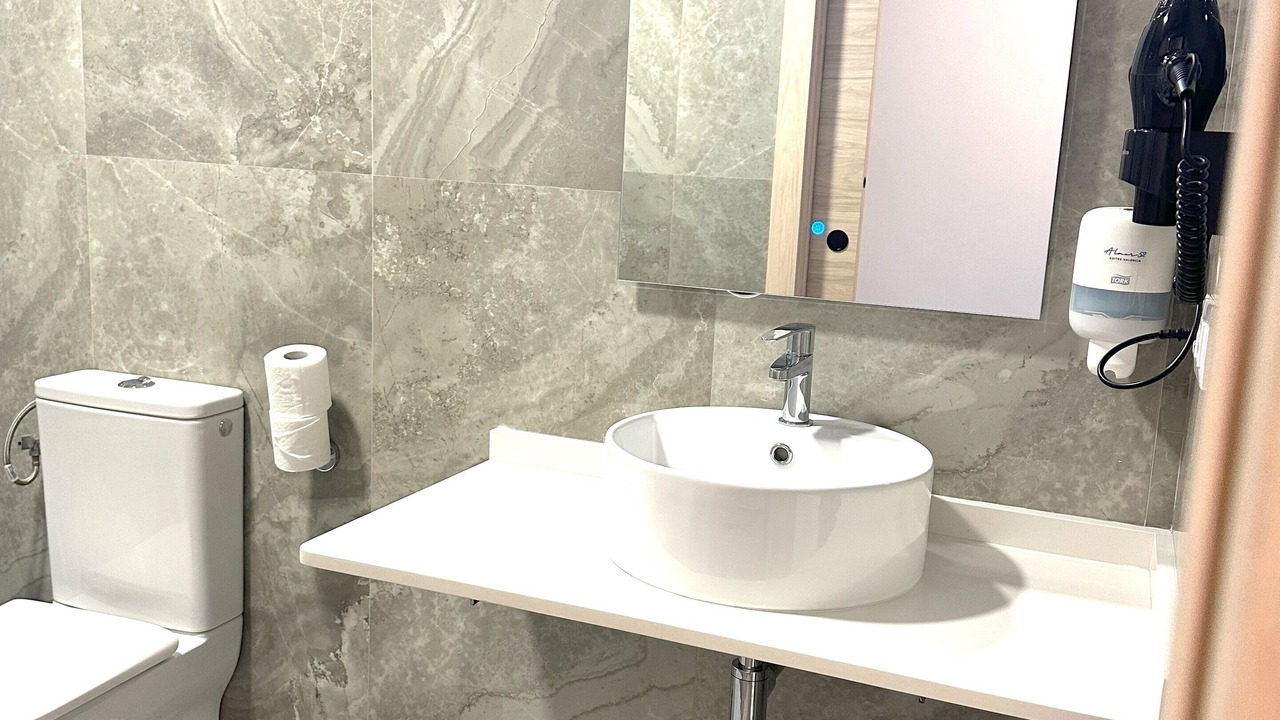 Photo of Bathroom in El Cabanyal
