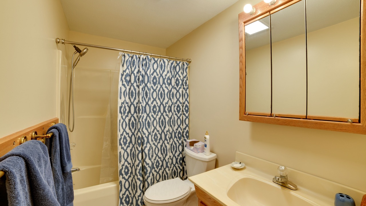 Photo of Bathroom in Dryden