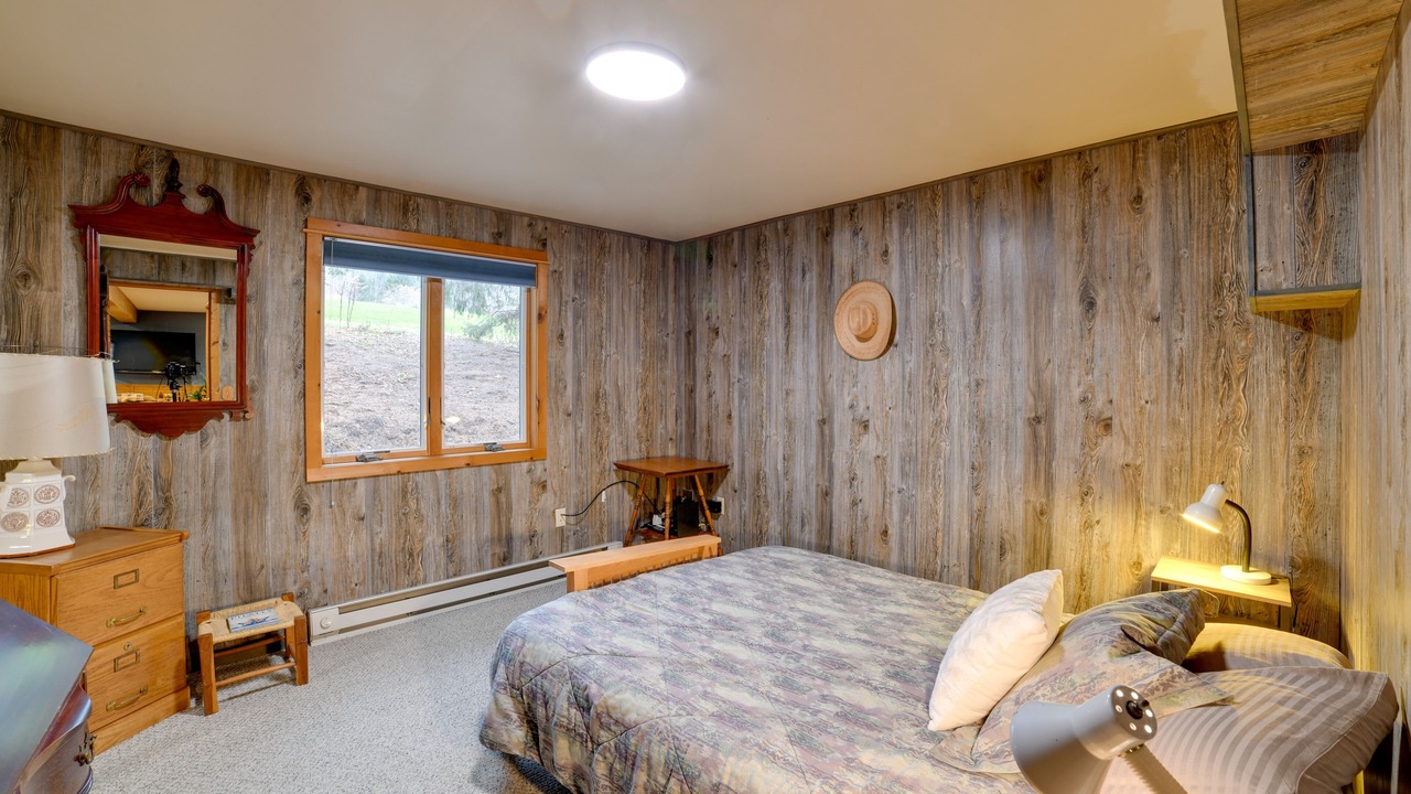 Photo of Others in Dryden