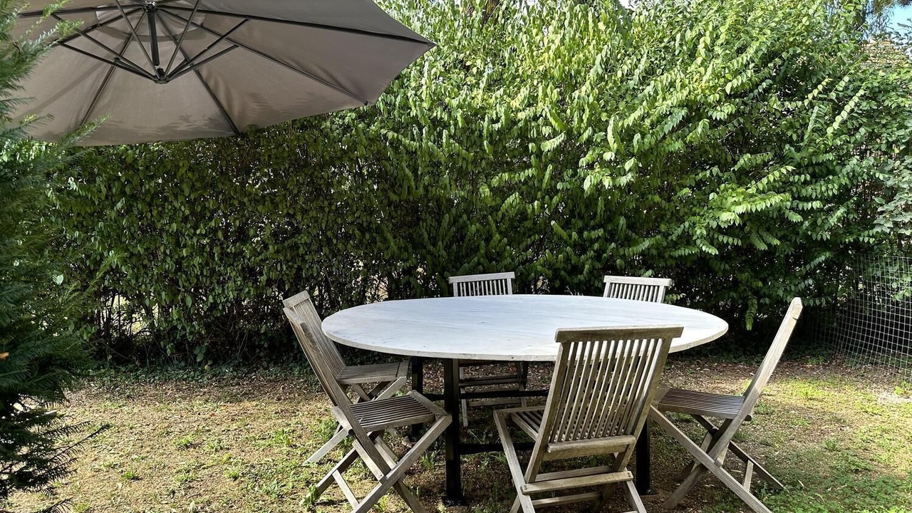 Photo of Outdoor in Essey