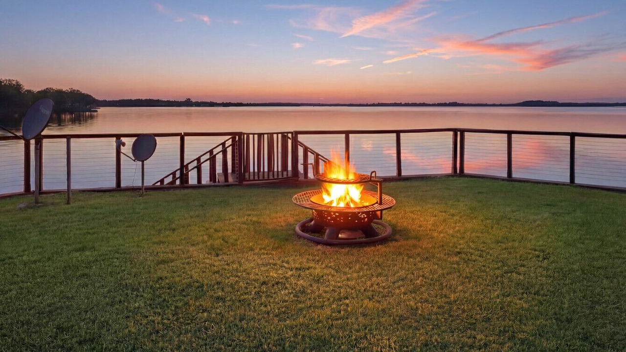 Photo of Outdoor in Dogwood