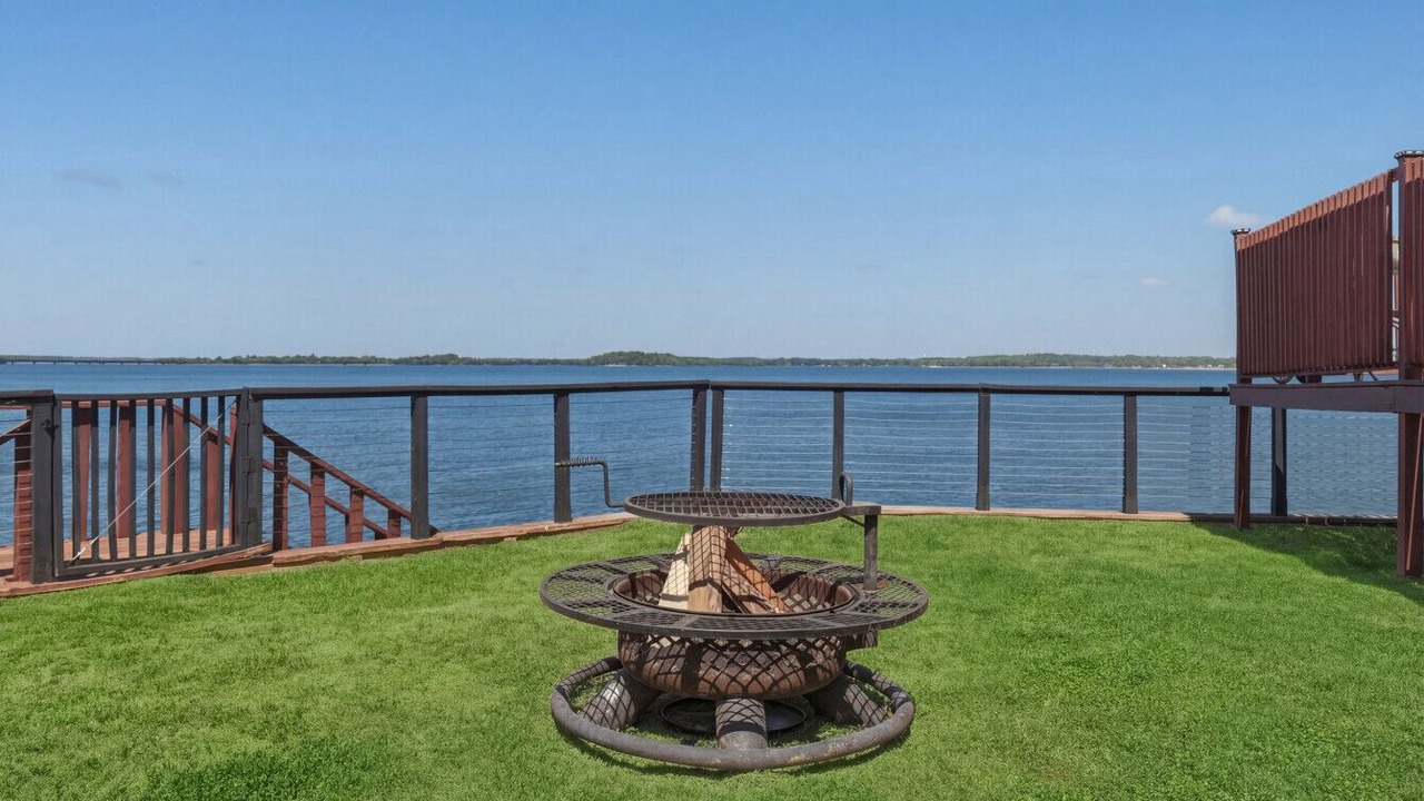 Photo of Outdoor in Dogwood
