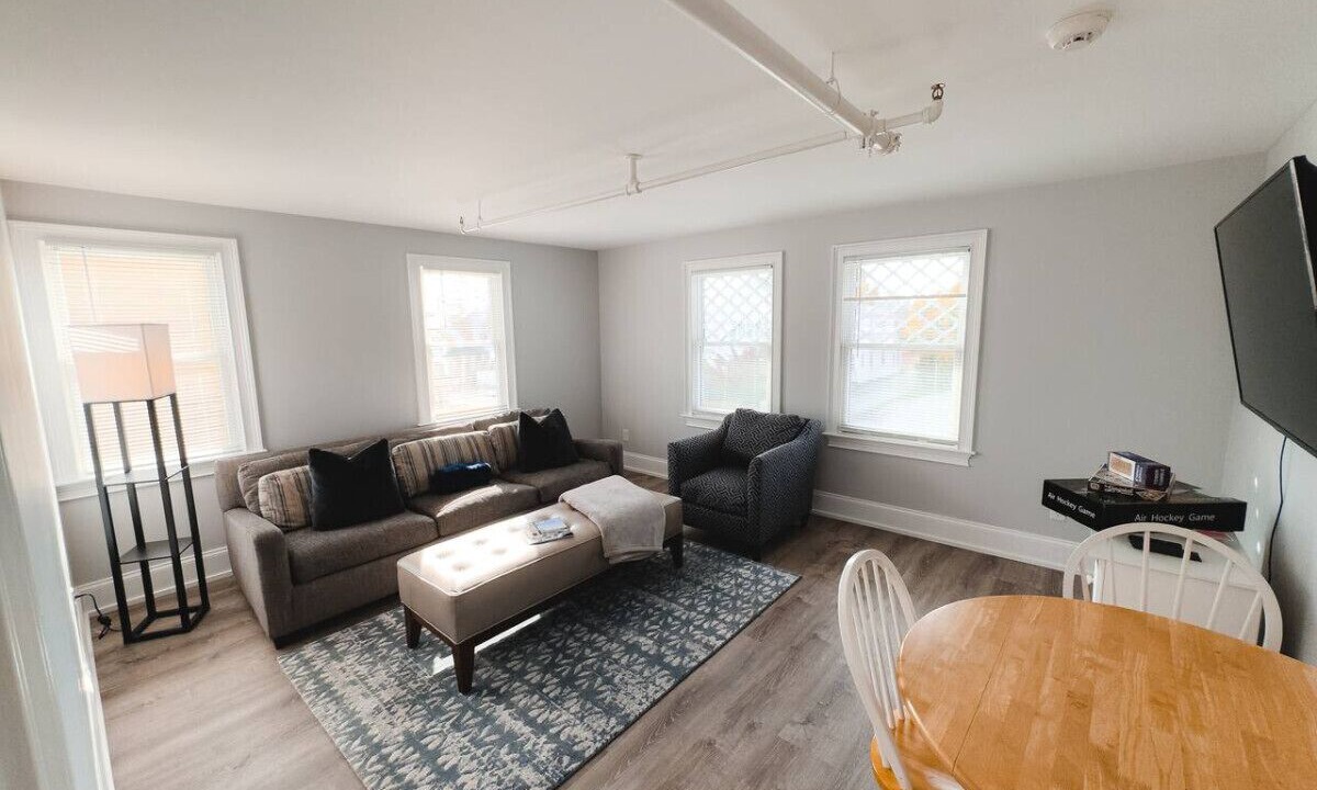 Photo of Livingroom in Hyannis