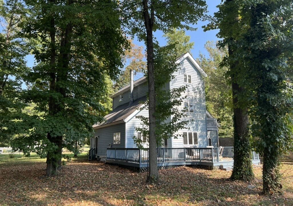 Photo of Outdoor in Hillsmere Shores
