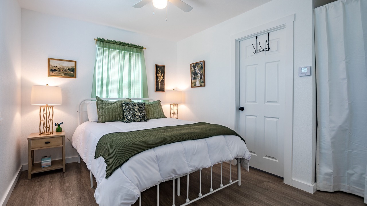 Photo of Bedroom in Valley Mills