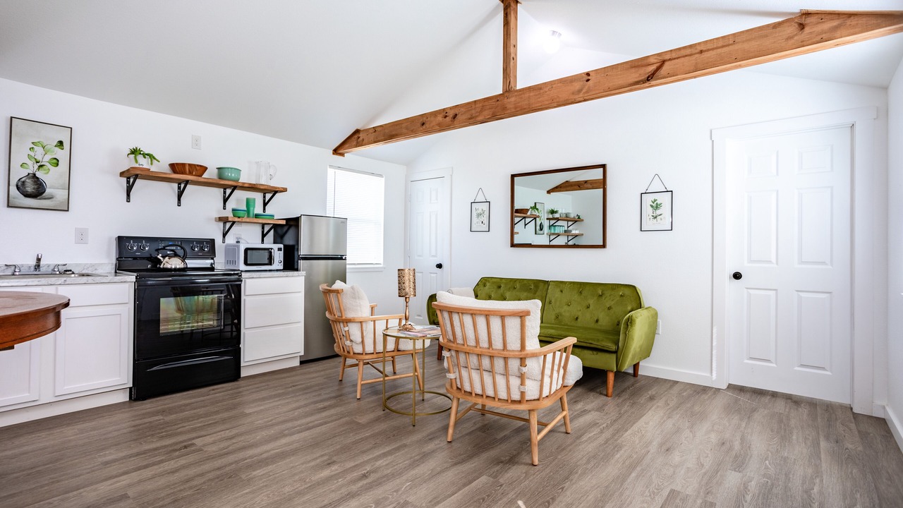 Photo of Livingroom in Valley Mills