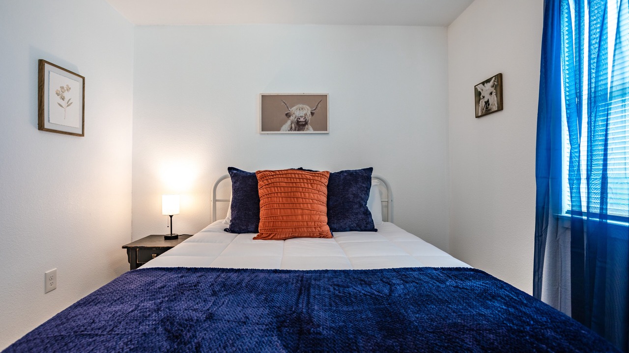 Photo of Bedroom in Valley Mills