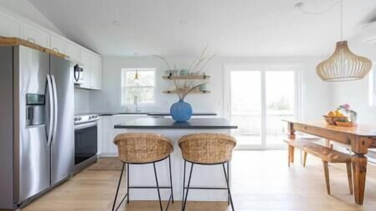 Photo of Kitchen in Eastward Look