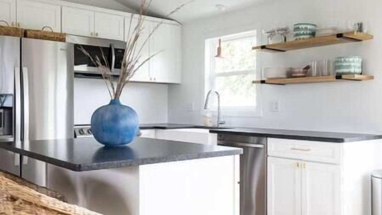 Photo of Kitchen in Eastward Look