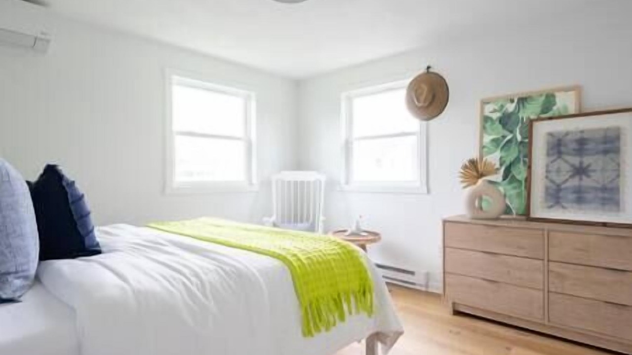 Photo of Others in Eastward Look