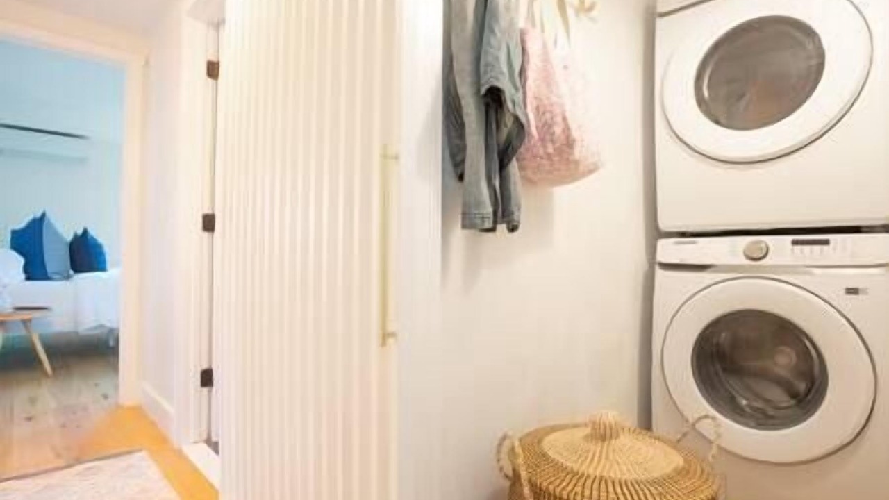 Photo of Others in Eastward Look