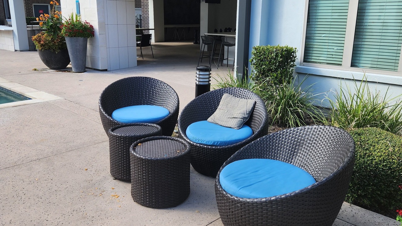 Photo of Patio Balcony in Woodlake - Briar Meadow