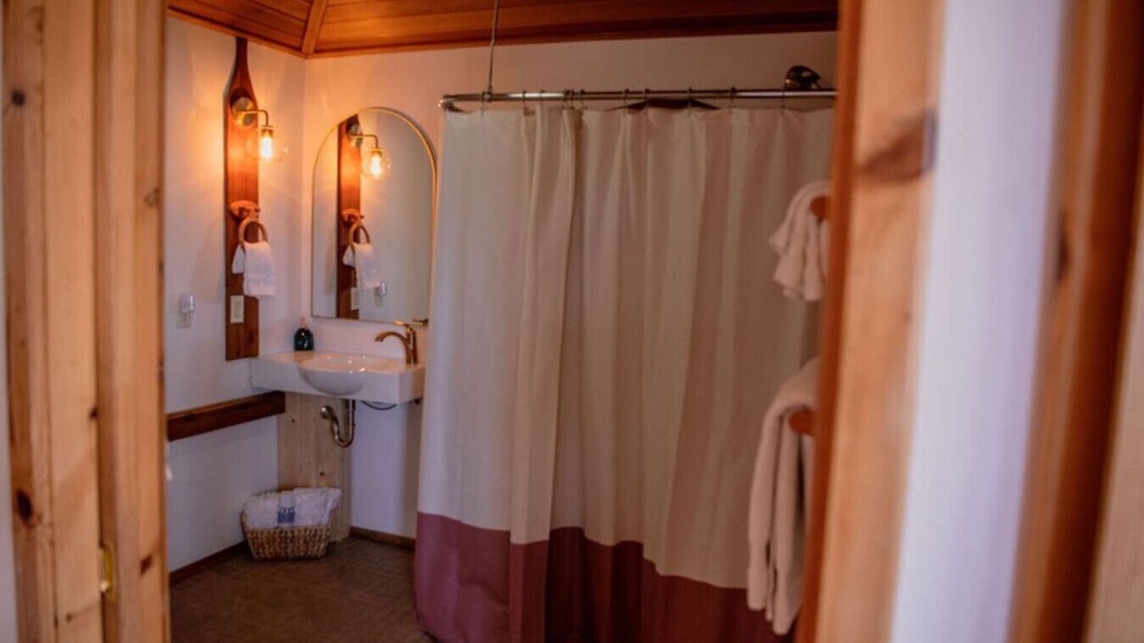 Photo of Bathroom in Lowell Point