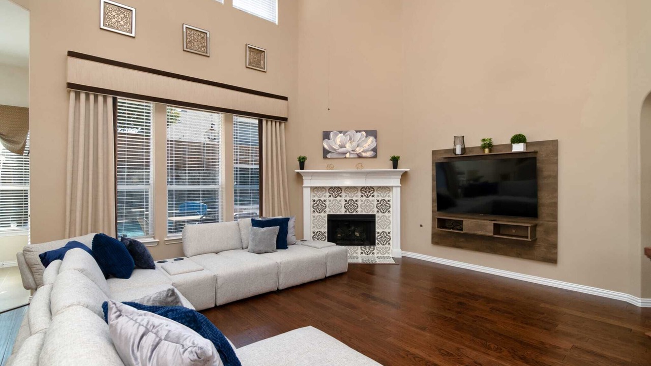 Photo of Livingroom in Little Elm