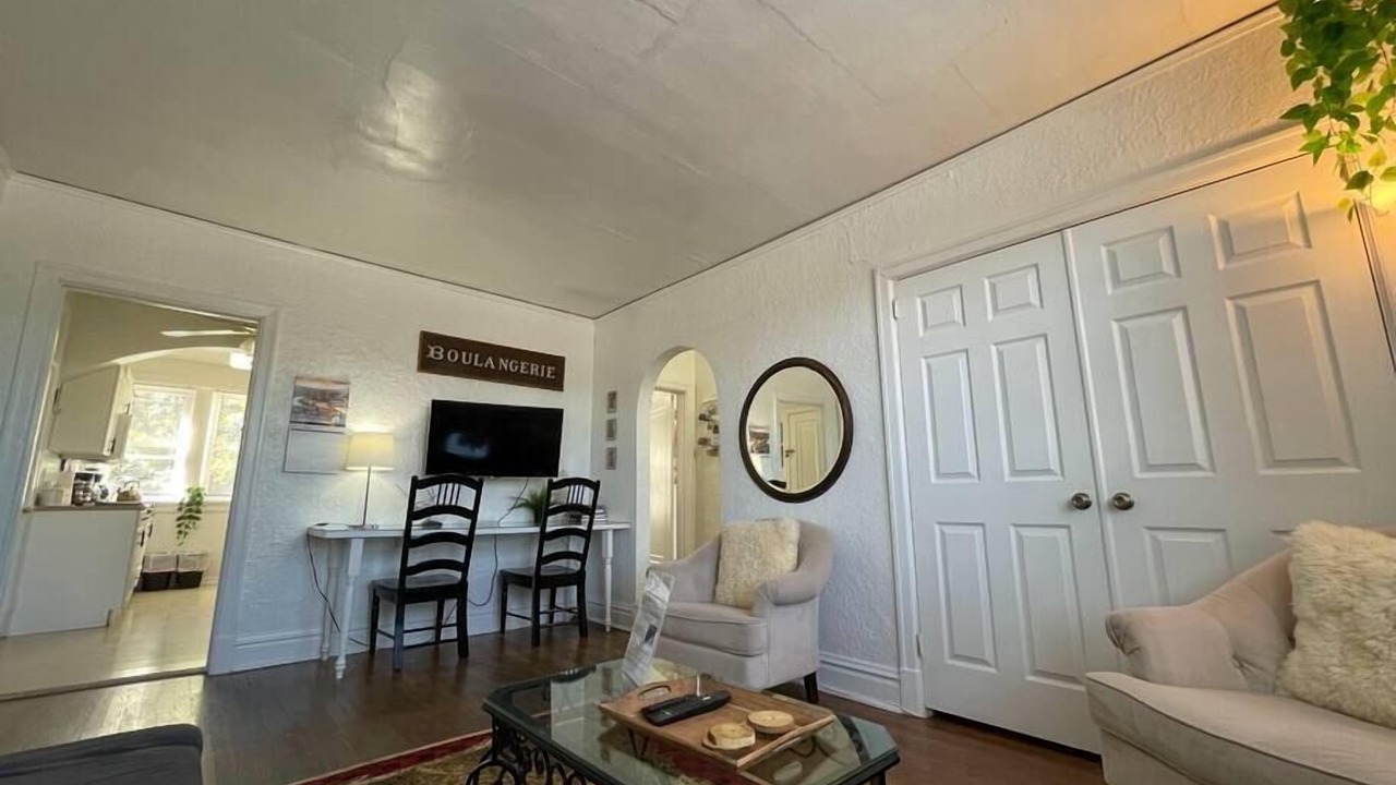Photo of Livingroom in St. Louis