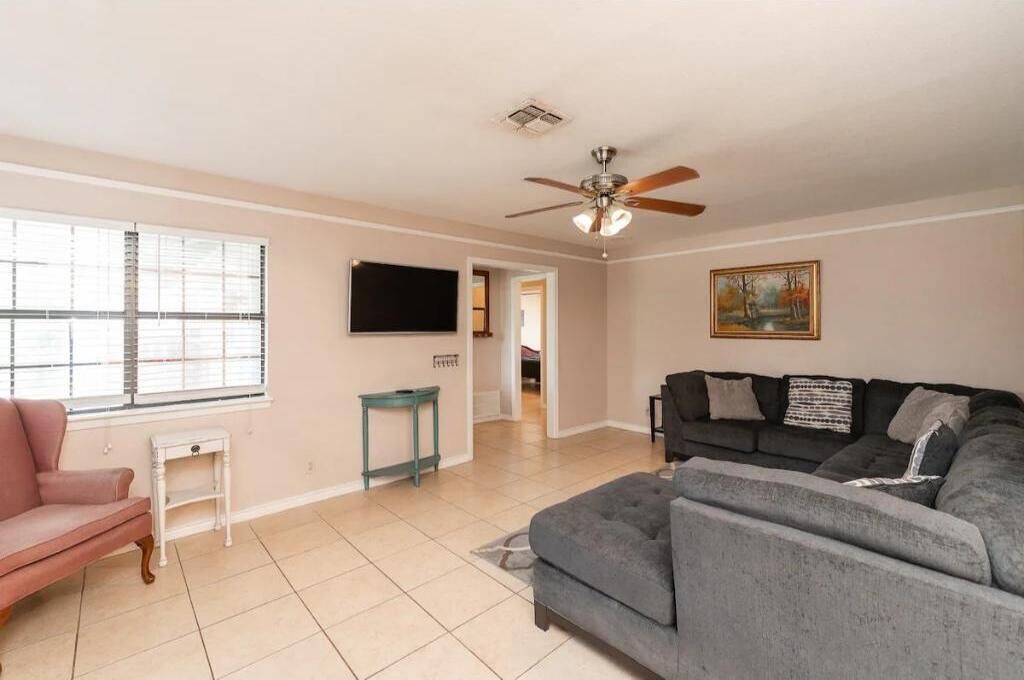 Photo of Livingroom in San Marcos