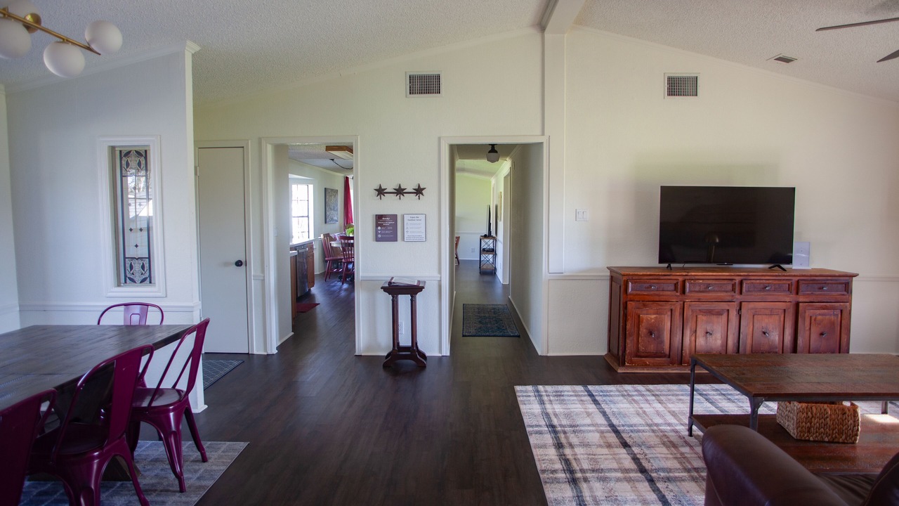 Photo of Bedroom in Franklin Estates