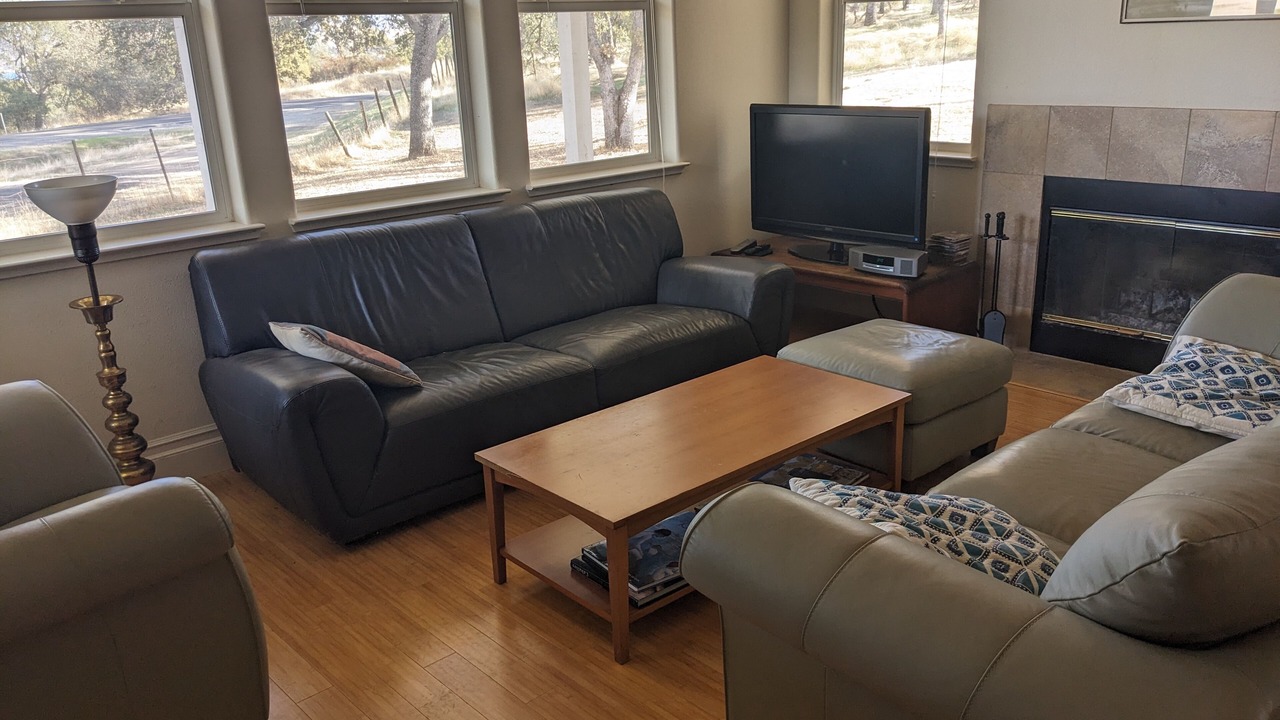 Photo of Livingroom in Valley Springs