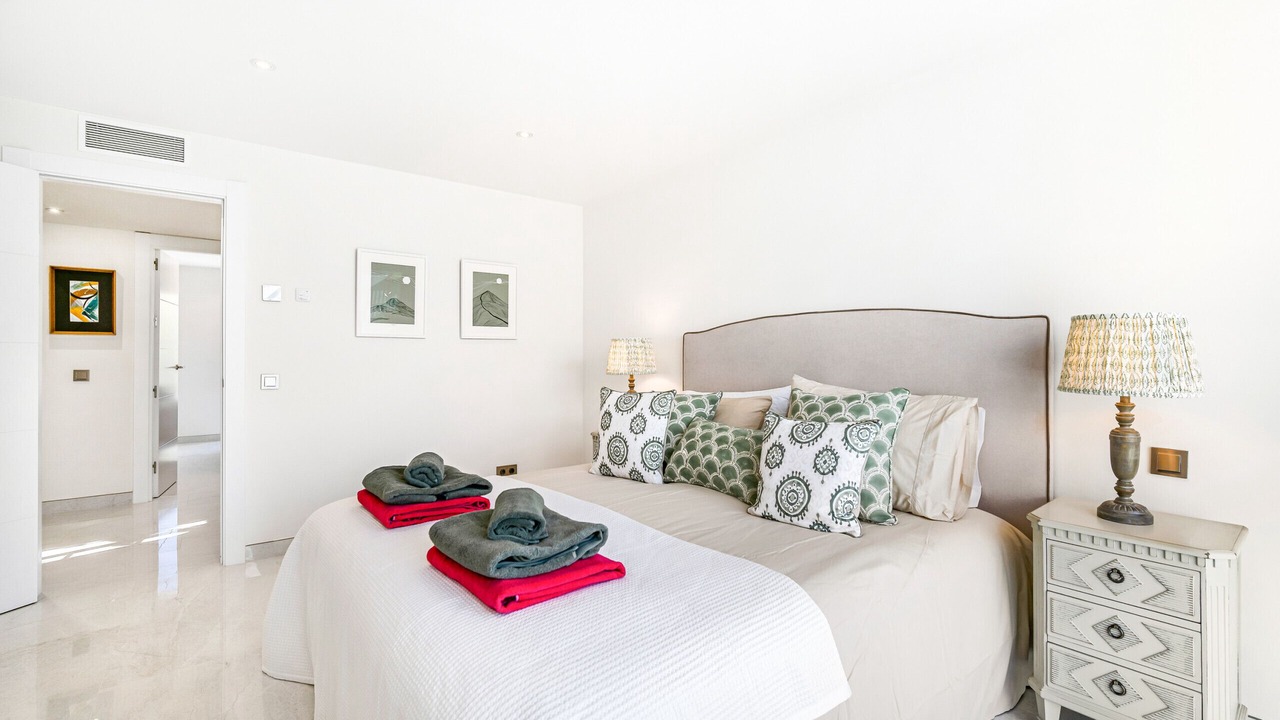 Photo of Bedroom in Golden Mile
