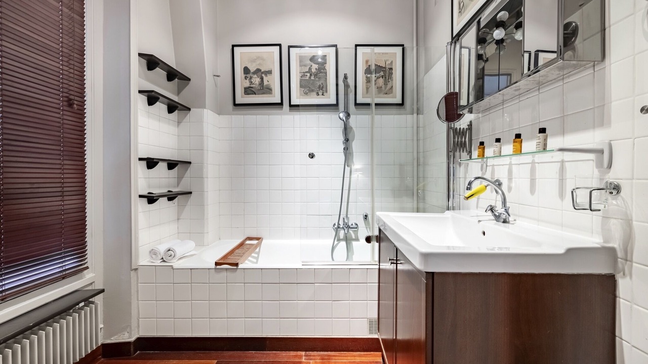 Photo of Bathroom in Neuilly-sur-Seine